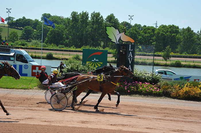 Pronostic quinté gratuit GNT Laval 2026